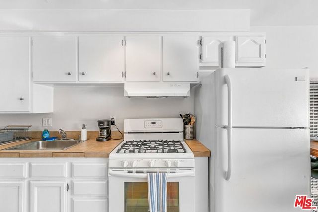 313 Mildred Avenue 11, Venice, CA 90291