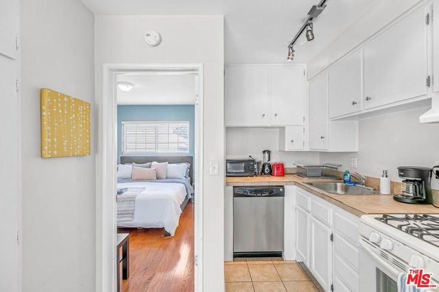 313 Mildred Avenue 11, Venice, CA 90291