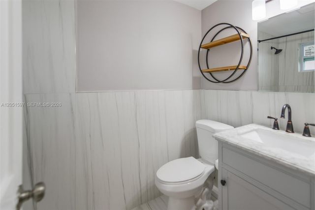 2443 Tortugas Lane, Fort Lauderdale, FL 33312