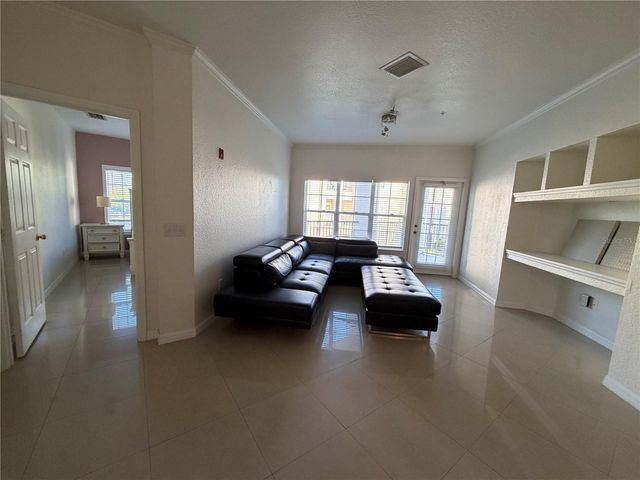 3735 CONROY ROAD 2222, Orlando, FL 32839