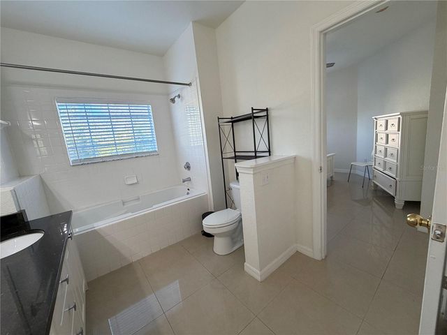 3735 CONROY ROAD 2222, Orlando, FL 32839