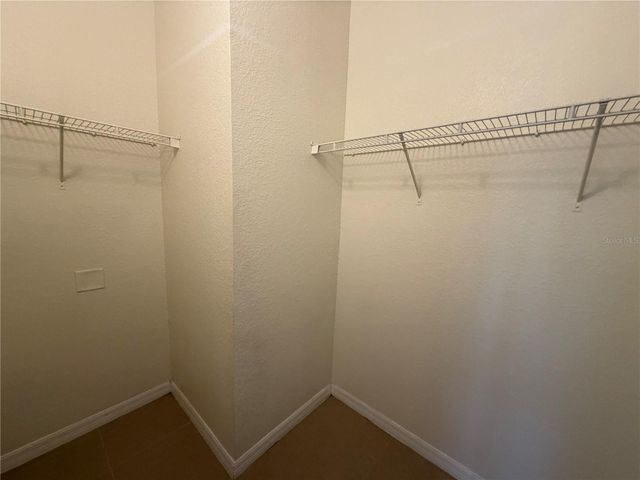 3735 CONROY ROAD 2222, Orlando, FL 32839