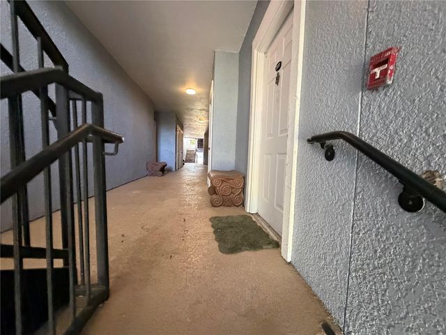 3735 CONROY ROAD 2222, Orlando, FL 32839