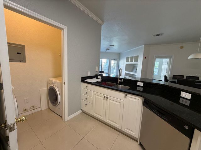 3735 CONROY ROAD 2222, Orlando, FL 32839