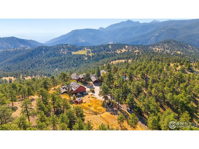 470 Weaver Dr, Boulder, CO 80302
