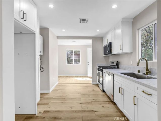 4126 E 1st, Los Angeles, CA 90063