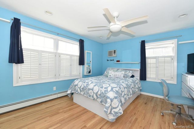 105 Dow Avenue, Mineola, NY 11501