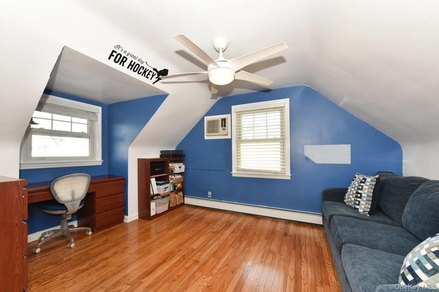 105 Dow Avenue, Mineola, NY 11501