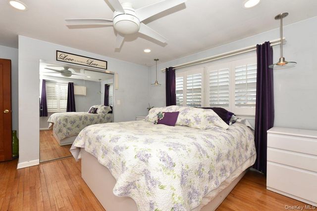 105 Dow Avenue, Mineola, NY 11501