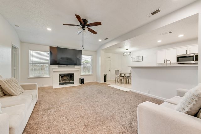109 Oakhurst Drive, Seagoville, TX 75159
