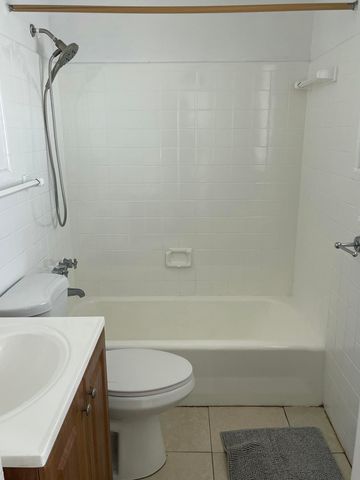 1133 NE 15th Avenue 8, Fort Lauderdale, FL 33304