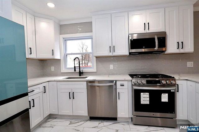 86 Howland Avenue, Teaneck, NJ 07666