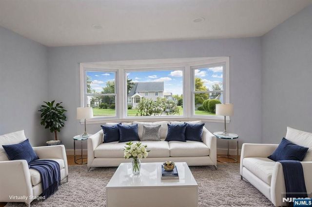 86 Howland Avenue, Teaneck, NJ 07666