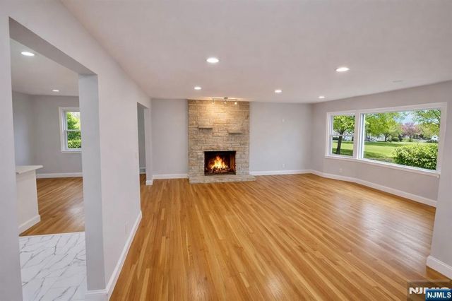 86 Howland Avenue, Teaneck, NJ 07666