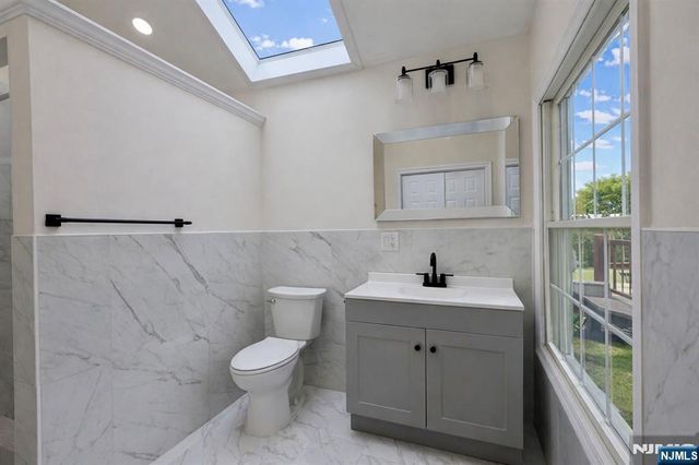 86 Howland Avenue, Teaneck, NJ 07666