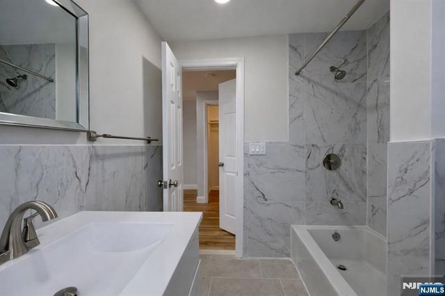 86 Howland Avenue, Teaneck, NJ 07666