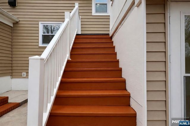 86 Howland Avenue, Teaneck, NJ 07666