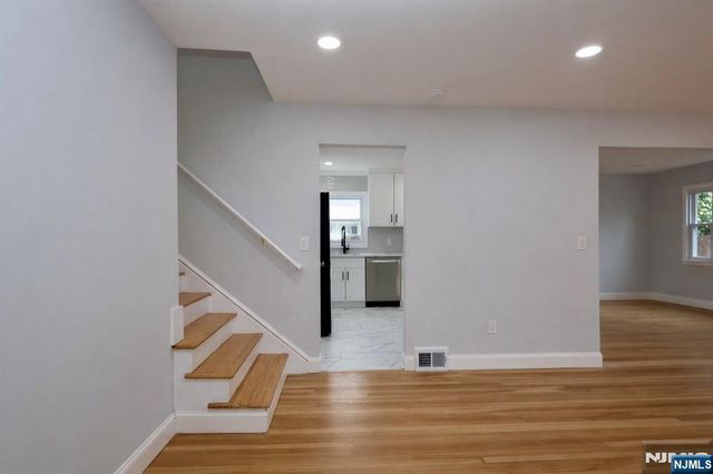 86 Howland Avenue, Teaneck, NJ 07666