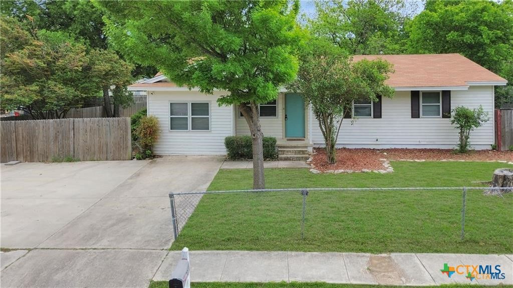 Image 1 of property listing at 701 S 19th Street, Copperas Cove, TX 76522