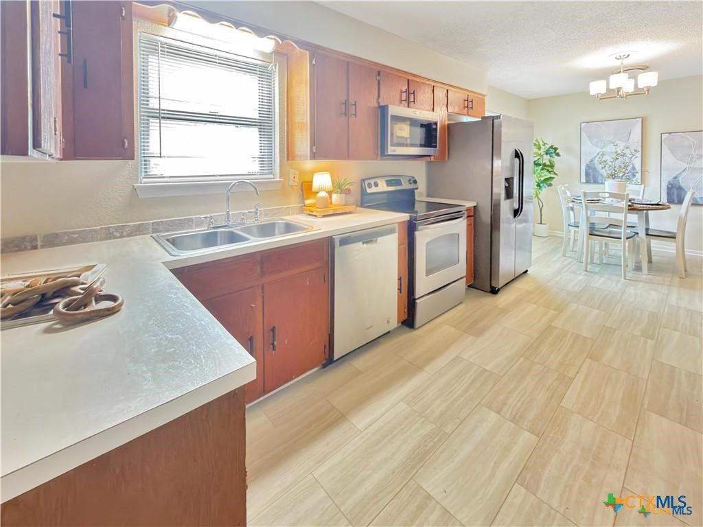 Image 10 of property listing at 701 S 19th Street, Copperas Cove, TX 76522