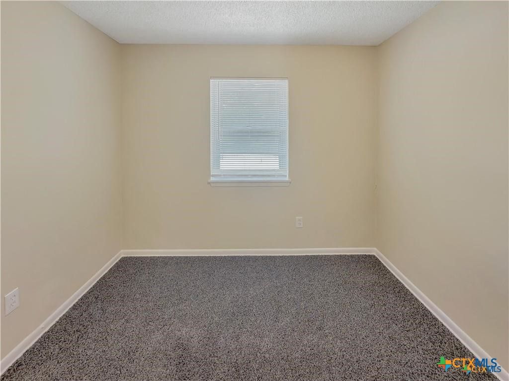 Image 16 of property listing at 701 S 19th Street, Copperas Cove, TX 76522