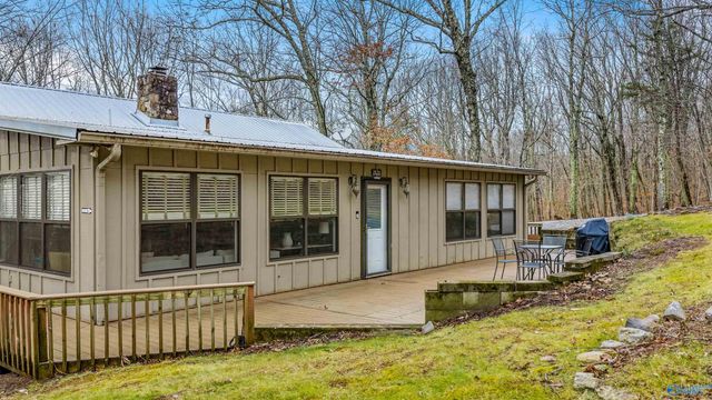 73 County Road 66, Fort Payne, AL 35967