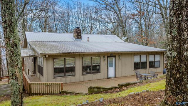 73 County Road 66, Fort Payne, AL 35967