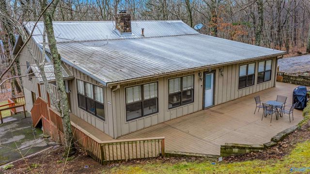 73 County Road 66, Fort Payne, AL 35967