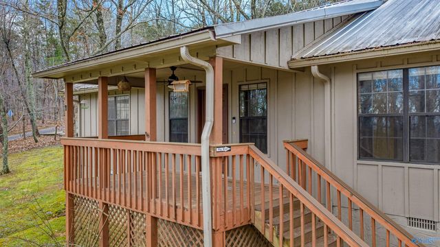 73 County Road 66, Fort Payne, AL 35967