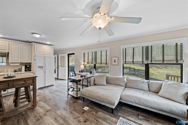 73 County Road 66, Fort Payne, AL 35967