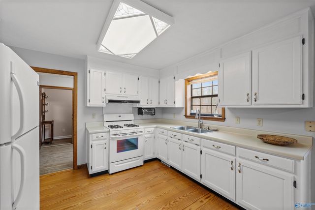 73 County Road 66, Fort Payne, AL 35967