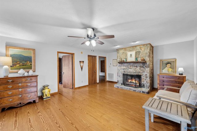 73 County Road 66, Fort Payne, AL 35967