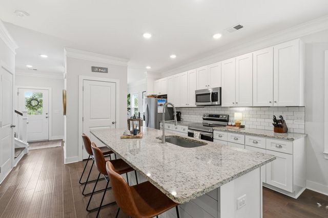 1319 Lucinda Street, Mount Pleasant, SC 29466