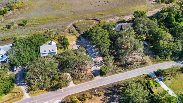 1319 Lucinda Street, Mount Pleasant, SC 29466