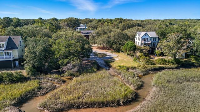 1319 Lucinda Street, Mount Pleasant, SC 29466