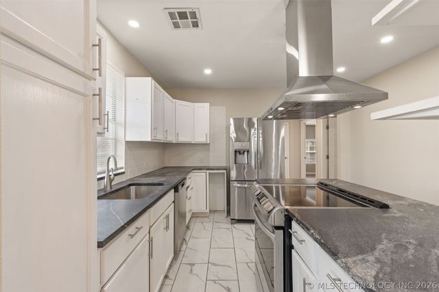 427 S Trenton Avenue, Tulsa, OK 74120