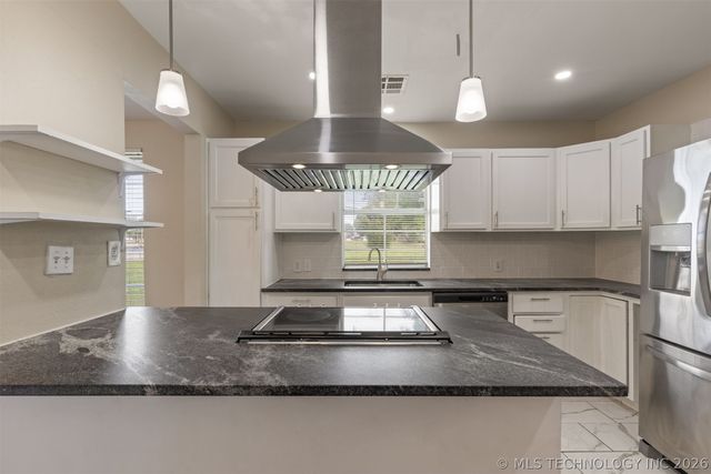 427 S Trenton Avenue, Tulsa, OK 74120