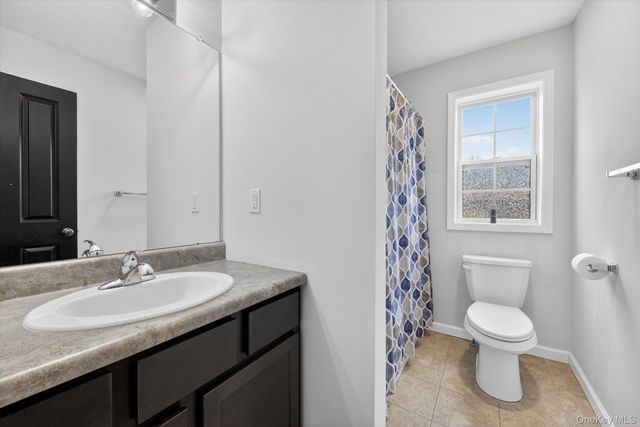 40 Highgrove Drive, Washingtonville, NY 10992