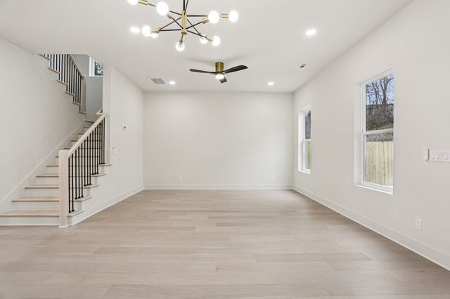 1709 River Dr A, Nashville, TN 37218