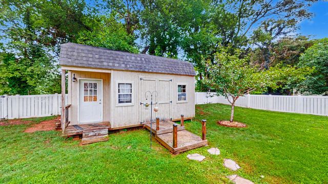 7132 Cloverdale Way, Murfreesboro, TN 37129