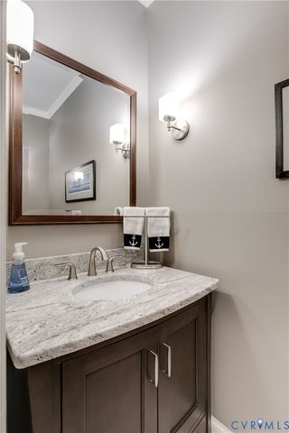 498 St Albans Way, Henrico, VA 23229