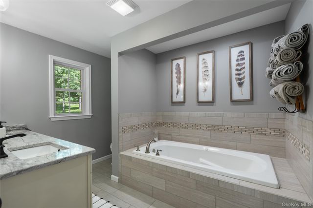 64 Guinea Hill Road, New Hampton, NY 10958
