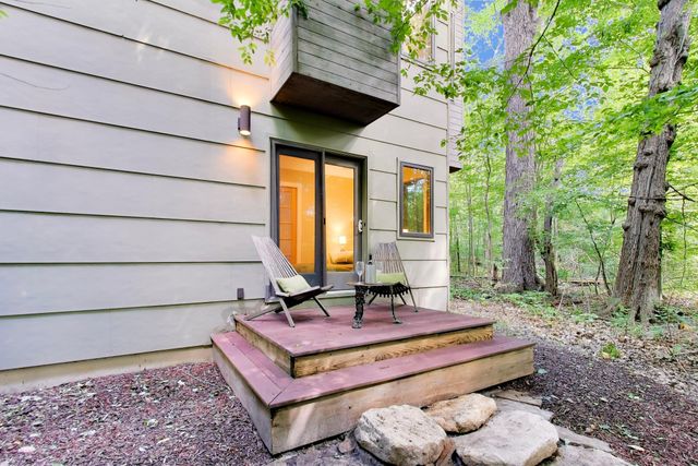 44 Tryon Farm Lane, Michigan City, IN 46360