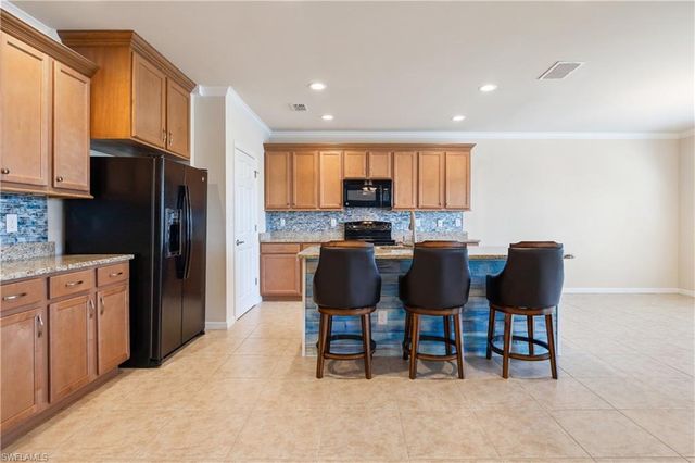 3055 Apple Blossom DR, Alva, FL 33920