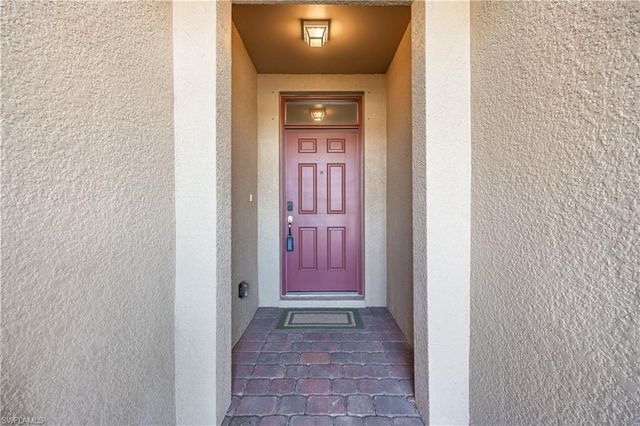 3055 Apple Blossom DR, Alva, FL 33920