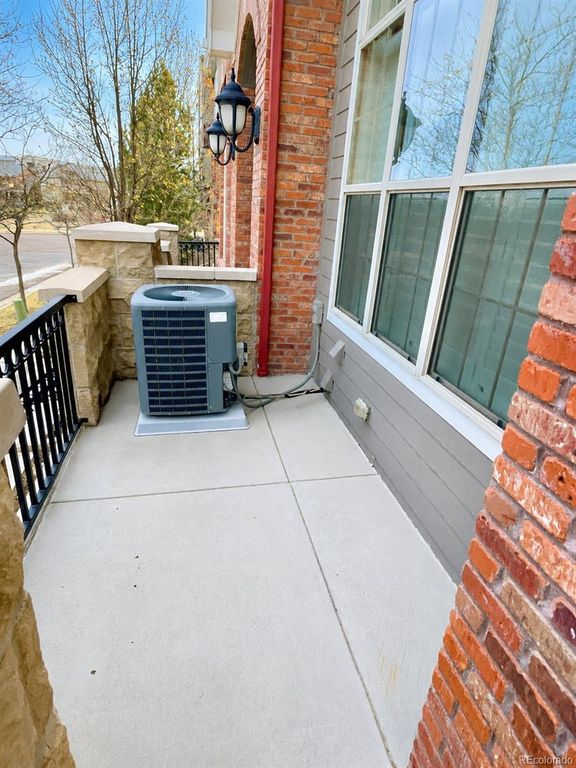 Image 2 of property listing at 9256 Kornbrust Drive, Lone Tree, CO 80124