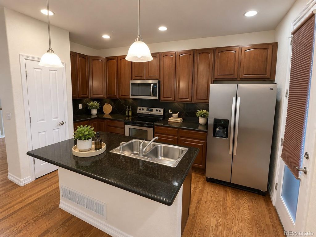 Image 12 of property listing at 9256 Kornbrust Drive, Lone Tree, CO 80124