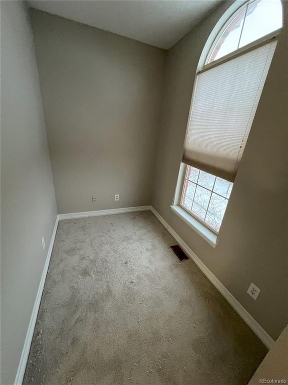 Image 23 of property listing at 9256 Kornbrust Drive, Lone Tree, CO 80124