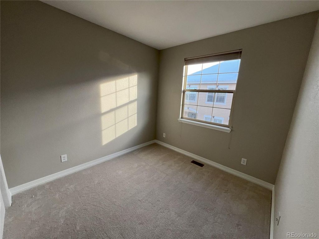 Image 31 of property listing at 9256 Kornbrust Drive, Lone Tree, CO 80124