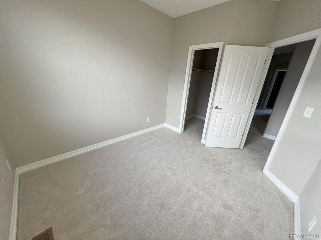 Image 33 of property listing at 9256 Kornbrust Drive, Lone Tree, CO 80124